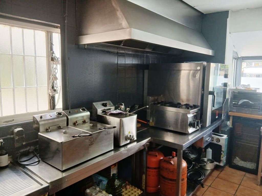 Restaurant/Bar til salg i Torremolinos - € 59.950 (Ref: 10158301)