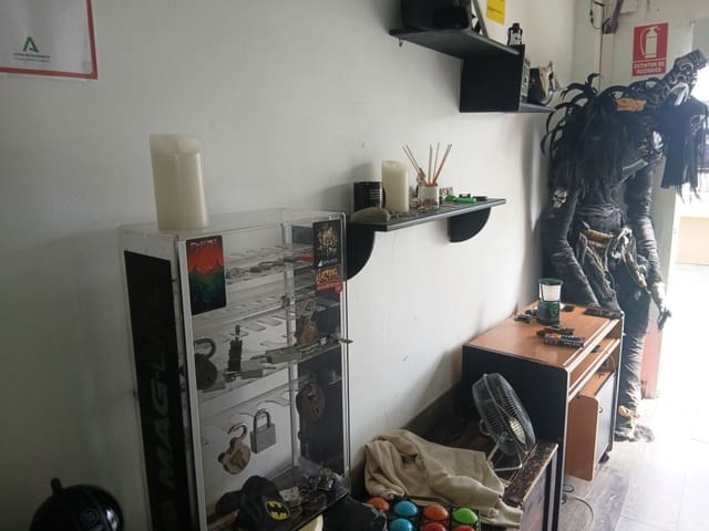 Bedrift til salgs i Fuengirola - € 39 950 (Ref: 10165400)