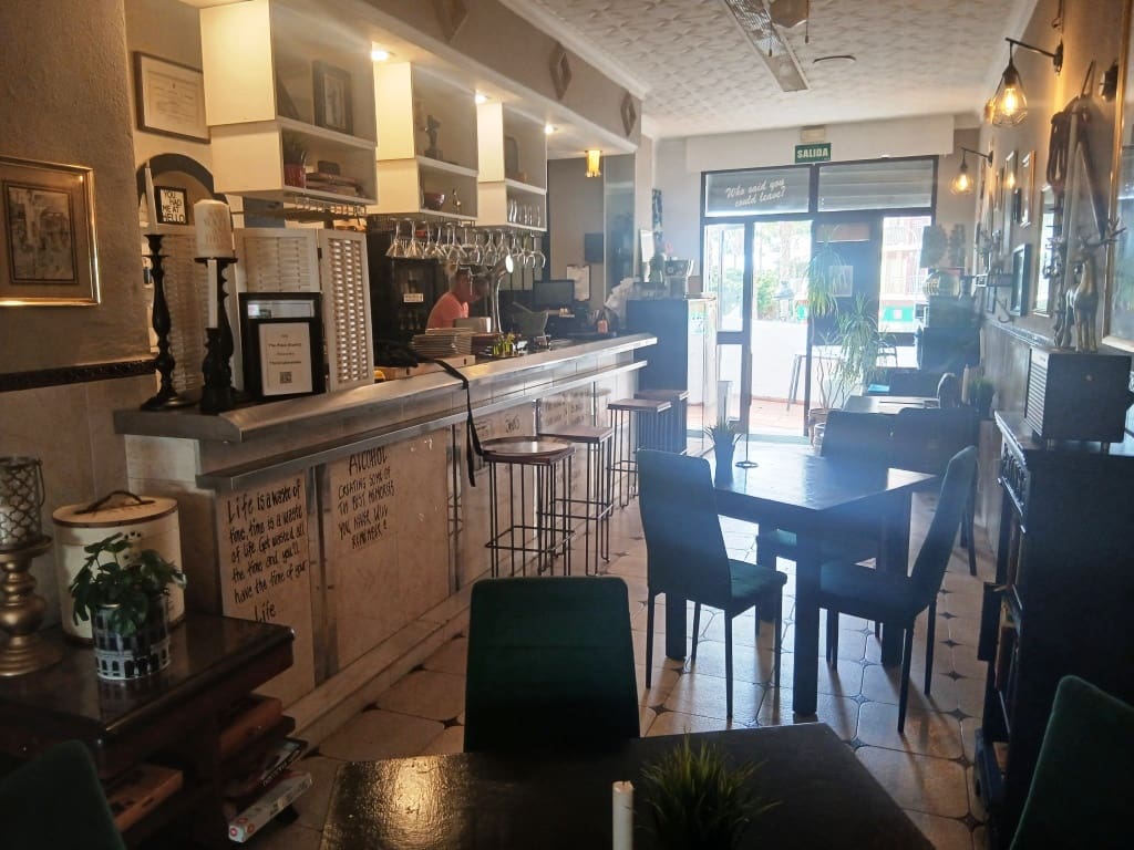 Restaurant/Bar til salgs i Benalmadena - € 55 950 (Ref: 10165539)