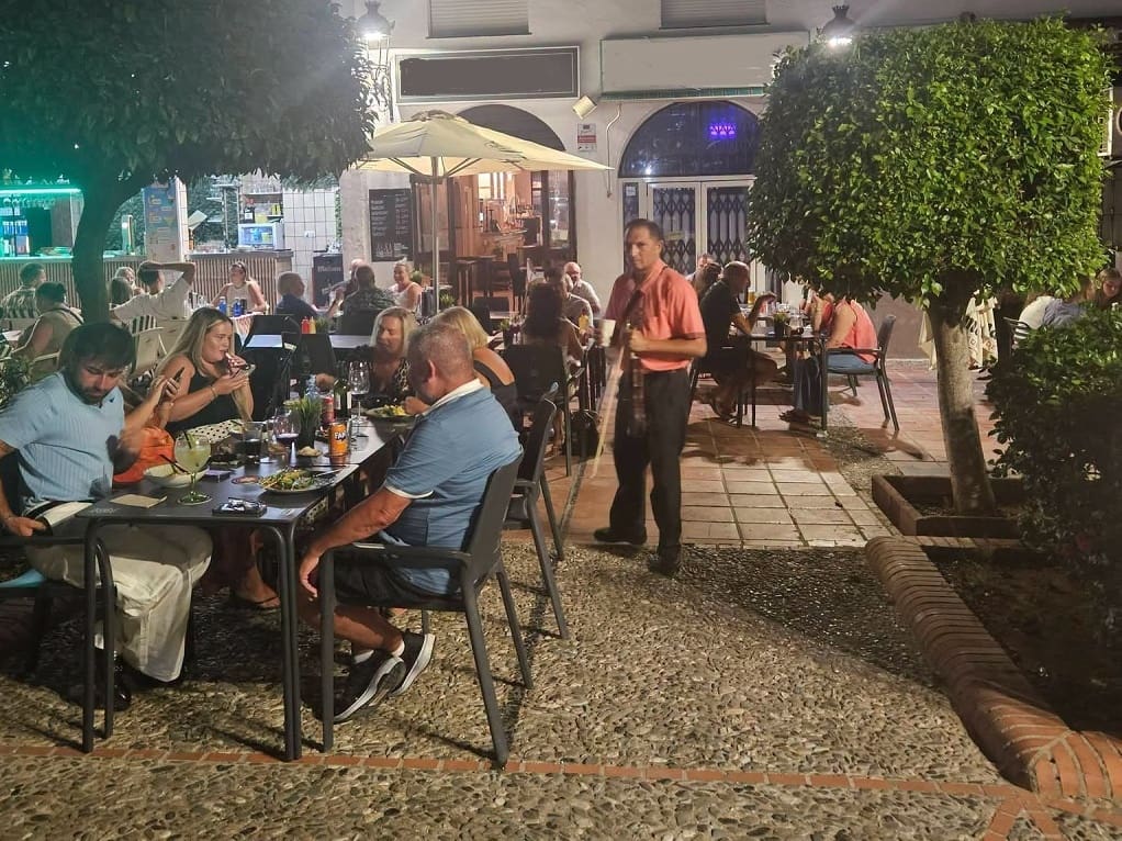 Restaurant/Bar til salgs i Benalmadena - € 55 950 (Ref: 10165539)