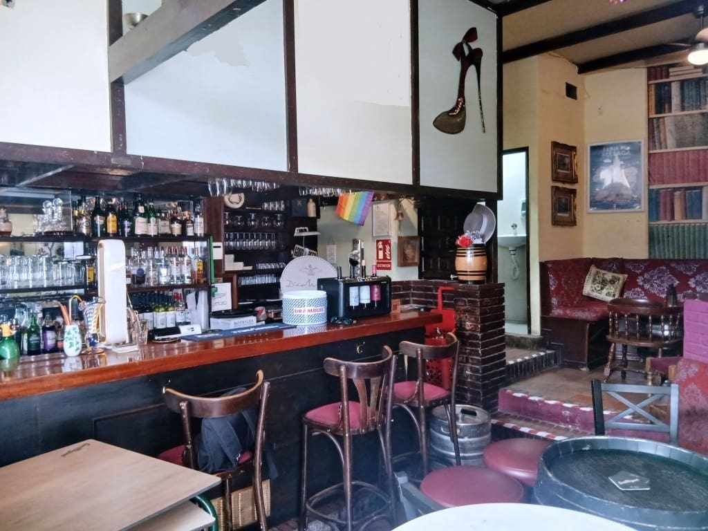 Restaurant/bar te koop in Torremolinos - € 39.950 (Ref: 10181040)
