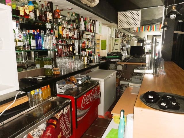 Restaurant/Bar for sale in Torremolinos - € 39,950 (Ref: 4796766)