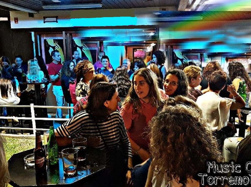 Restaurant/Bar for sale in Torremolinos - € 39,950 (Ref: 4796766)