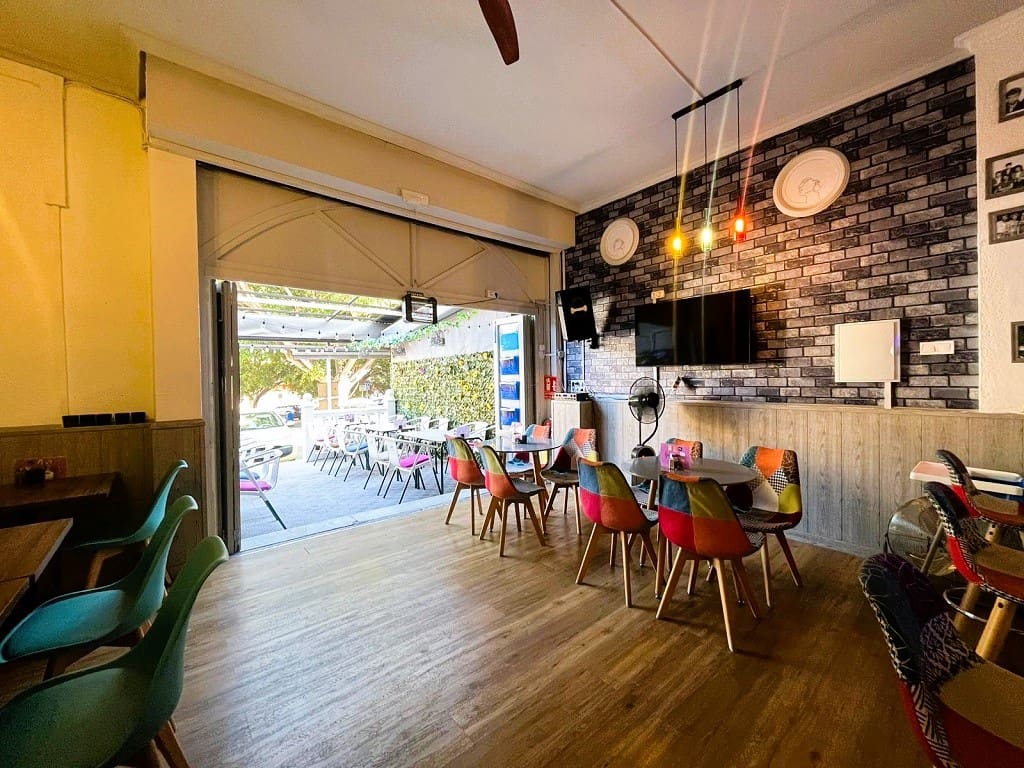 Restaurant/Bar for sale in Benalmadena - € 39,950 (Ref: 4961792)