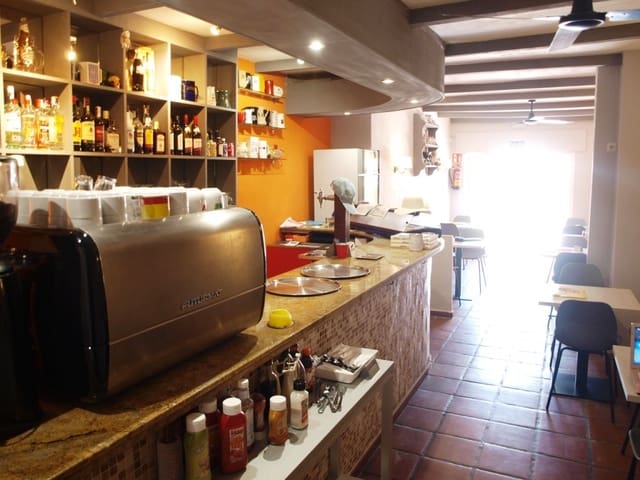 Restaurant/Bar for sale in Fuengirola - € 24,950 (Ref: 5767779)