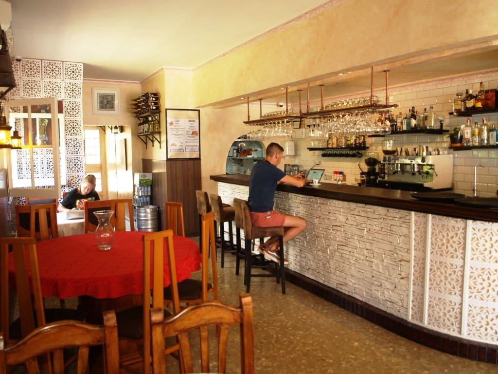 Restaurant/Bar for sale in Benalmadena - € 74,950 (Ref: 5767804)
