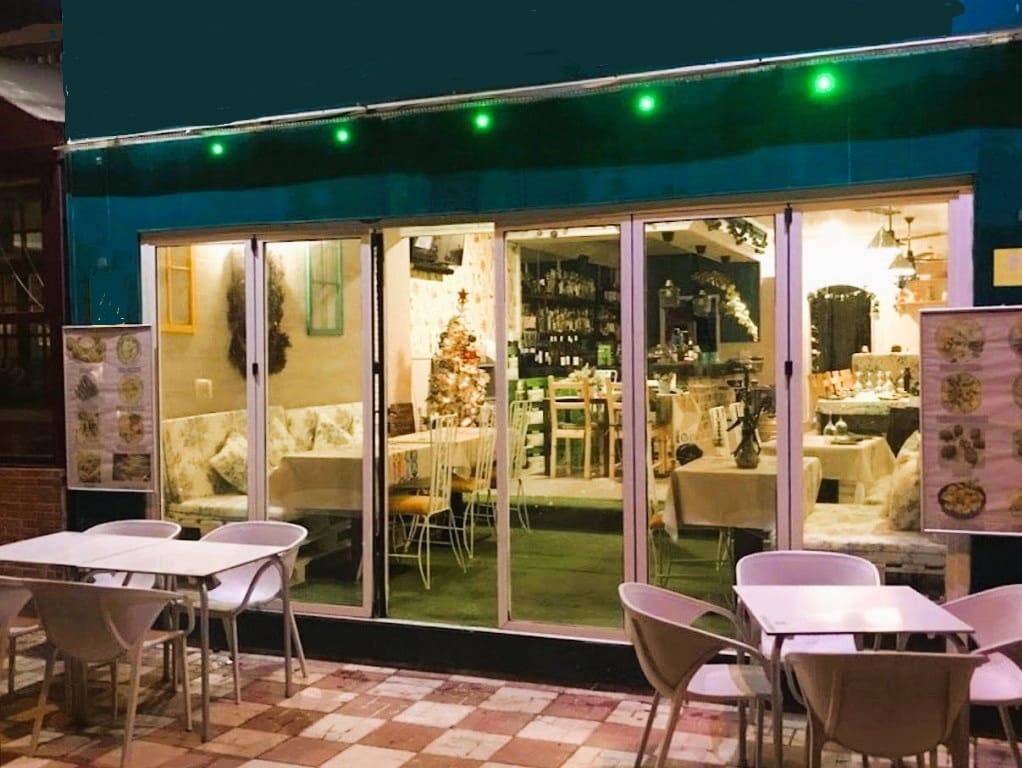Restaurant/Bar for sale in Torremolinos - € 44,950 (Ref: 5767817)