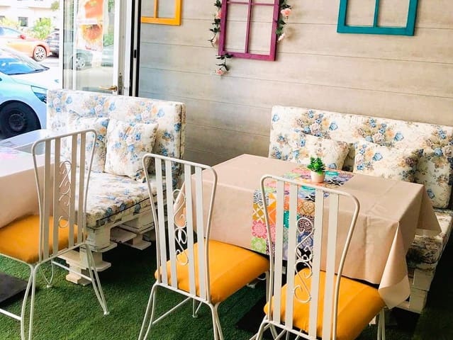 Restaurant/Bar for sale in Torremolinos - € 44,950 (Ref: 5767817)