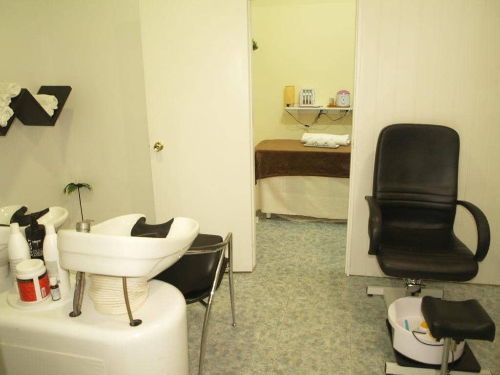 Business for sale in Fuengirola - € 24,950 (Ref: 5800310)