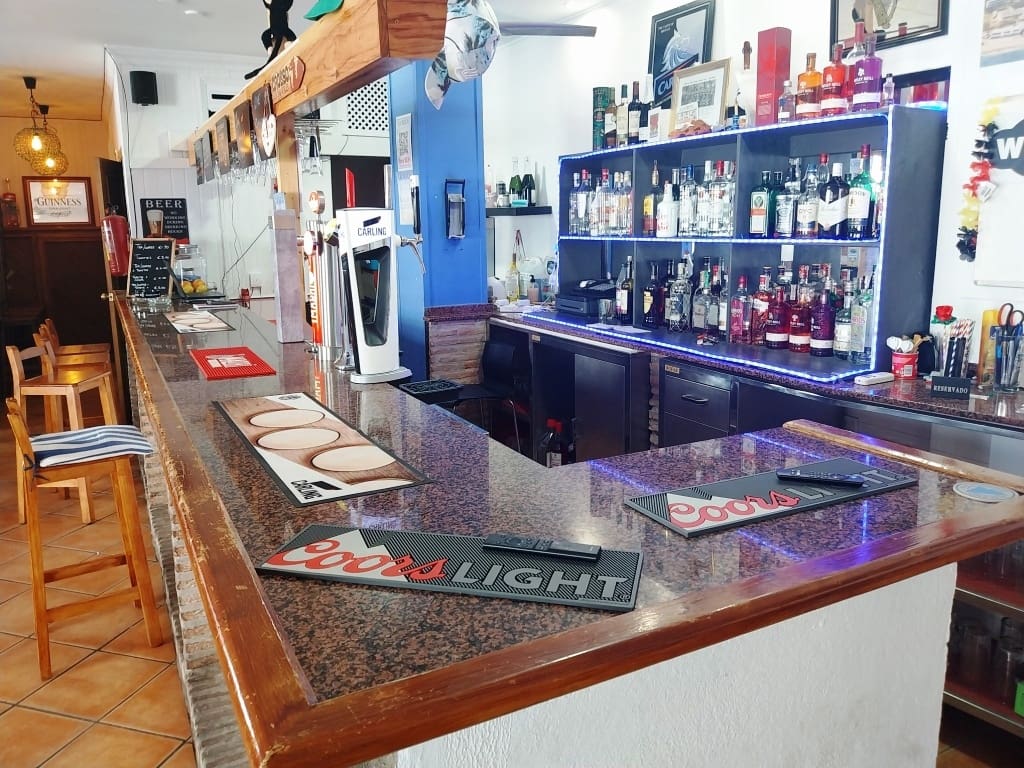 Restaurant/Bar for sale in Benalmadena - € 24,950 (Ref: 5864526)