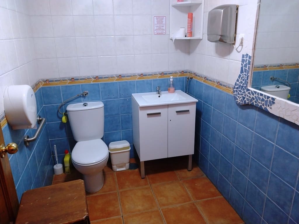 Restaurant/Bar for sale in Benalmadena - € 24,950 (Ref: 5864526)