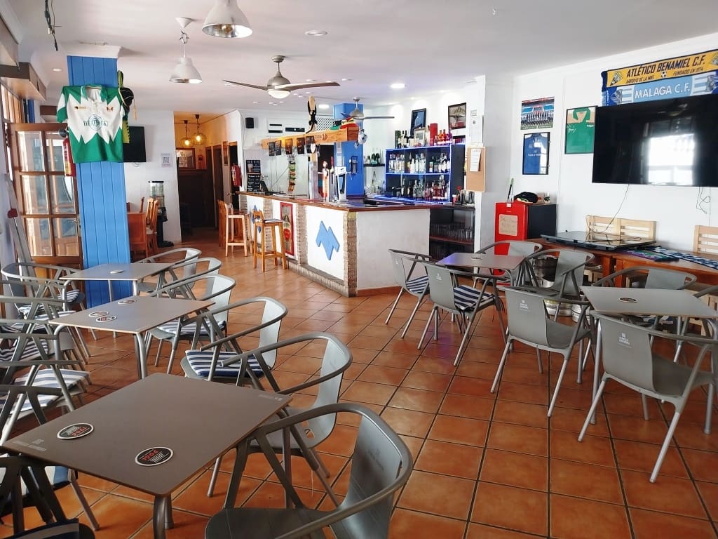 Restaurant/Bar for sale in Benalmadena - € 24,950 (Ref: 5864526)