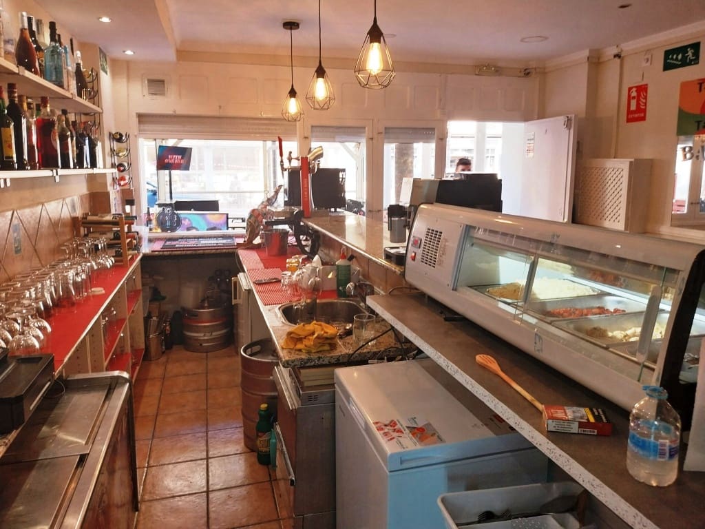 Restaurant/Bar for sale in Fuengirola - € 24,950 (Ref: 5878292)
