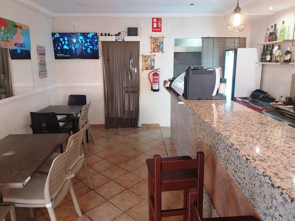 Restaurant/Bar for sale in Fuengirola - € 24,950 (Ref: 5878292)
