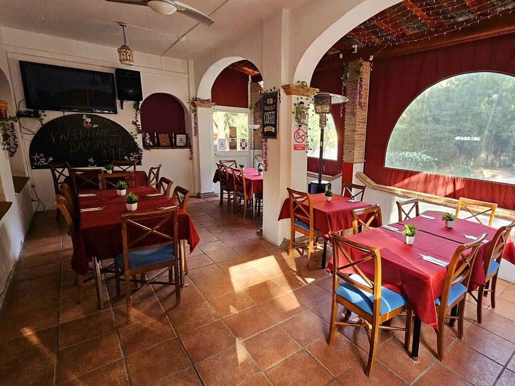 Restaurant/Bar for sale in Mijas Costa - € 435,000 (Ref: 9428276)