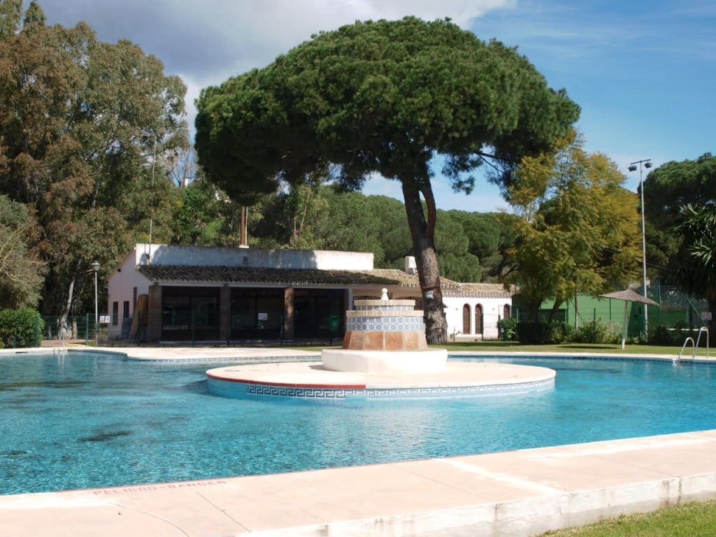 Restaurant/Bar for sale in Marbella - € 425,000 (Ref: 9428277)