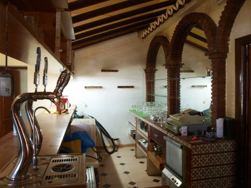 Restaurant/Bar for sale in Marbella - € 425,000 (Ref: 9428277)