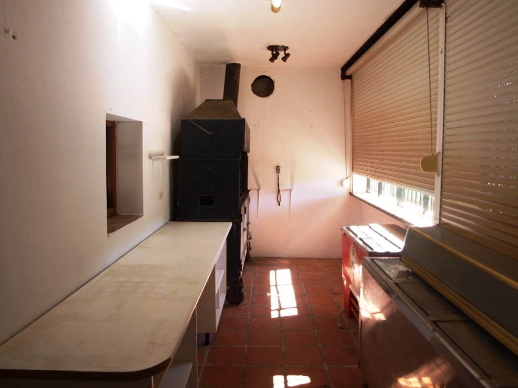 Restaurant/Bar for sale in Marbella - € 425,000 (Ref: 9428277)