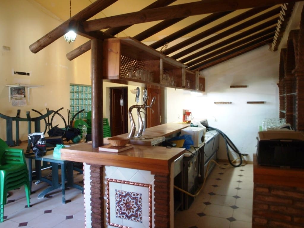 Restaurant/Bar for sale in Marbella - € 425,000 (Ref: 9428277)