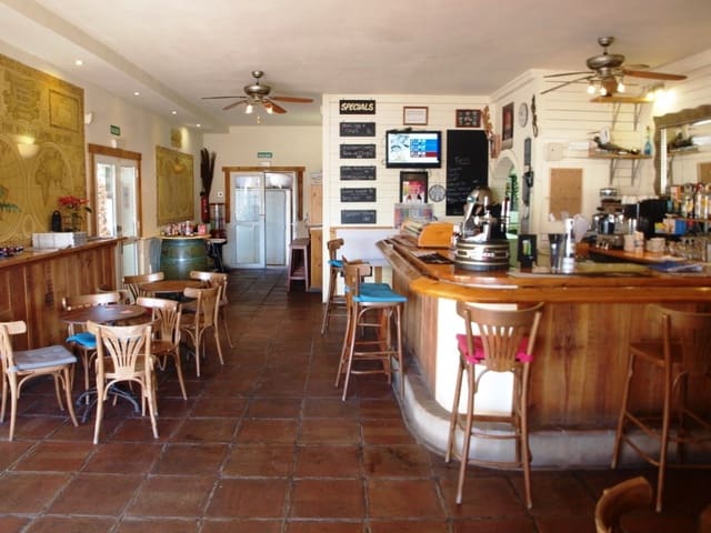 Restaurant/Bar for sale in Mijas Costa, Mijas - € 420,000 (Ref: 9428278)
