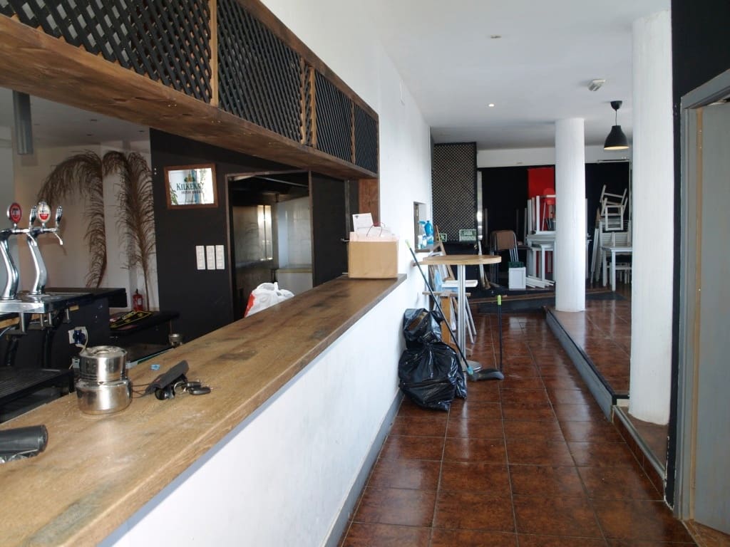 Restaurant/Bar for sale in Mijas Costa - € 400,000 (Ref: 9428279)