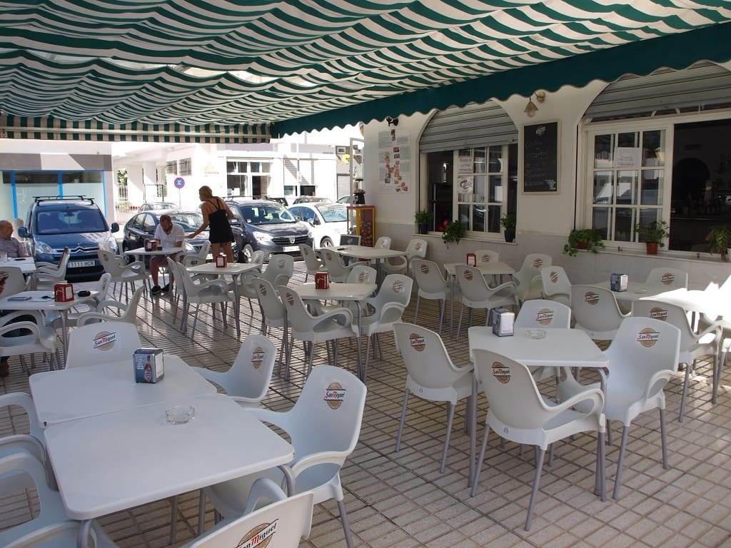 Restaurant/Bar for sale in Fuengirola - € 395,000 (Ref: 9428280)