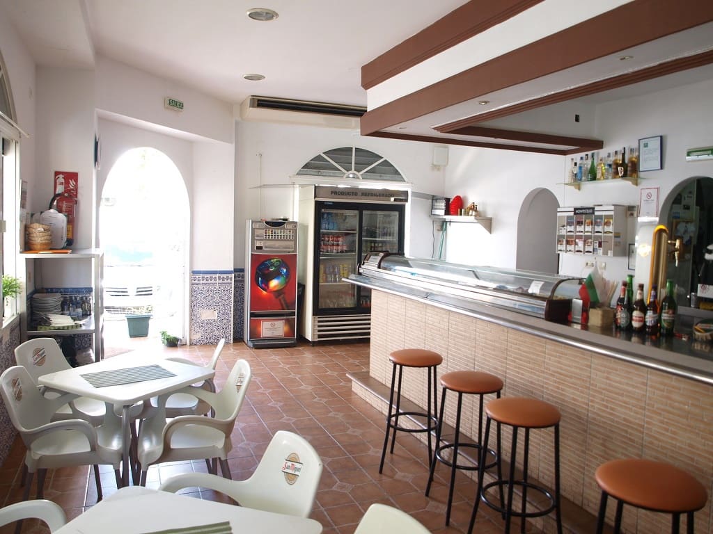 Restaurant/Bar for sale in Fuengirola - € 395,000 (Ref: 9428280)