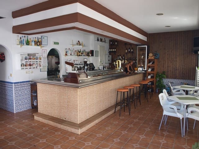 Restaurant/Bar for sale in Fuengirola - € 395,000 (Ref: 9428280)