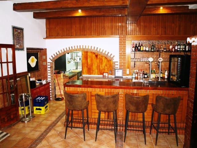 Restaurant/Bar for sale in Fuengirola - € 395,000 (Ref: 9428282)