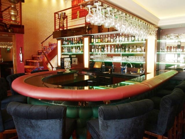 Restaurant/Bar for sale in Fuengirola - € 395,000 (Ref: 9428284)