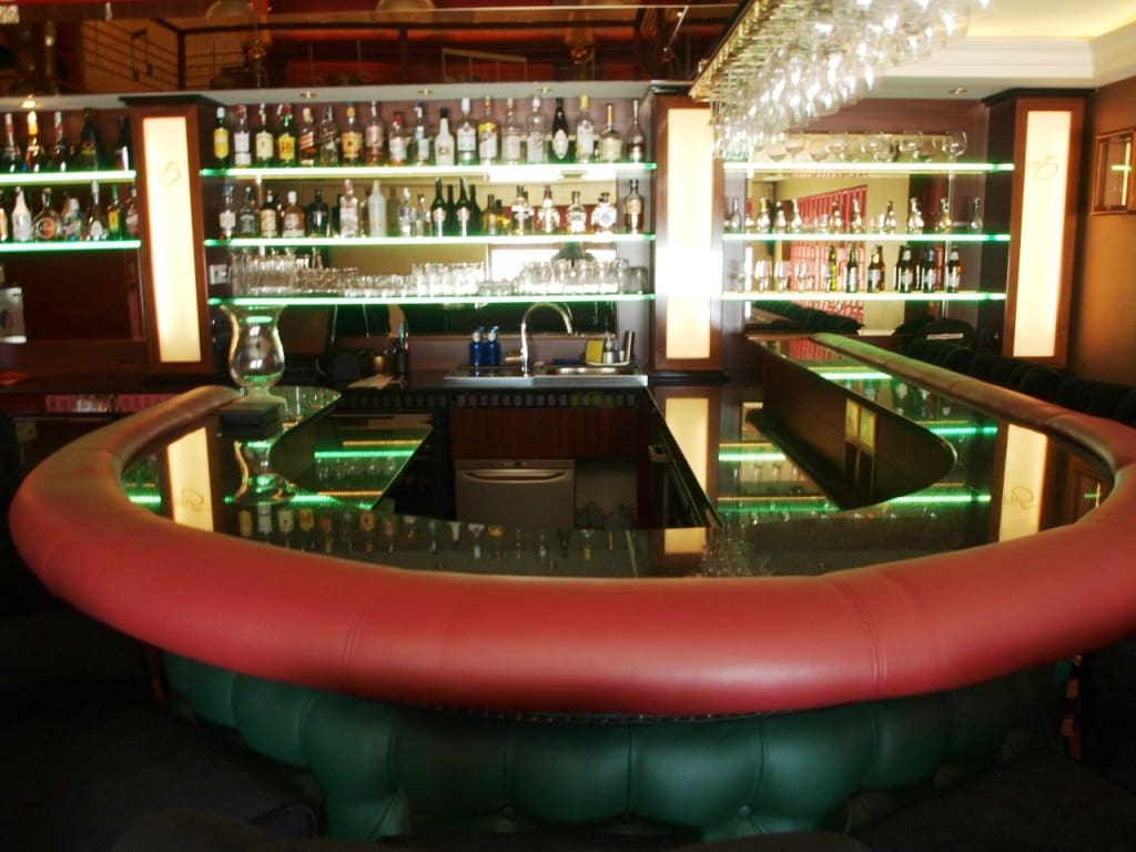 Restaurant/Bar for sale in Fuengirola - € 395,000 (Ref: 9428284)