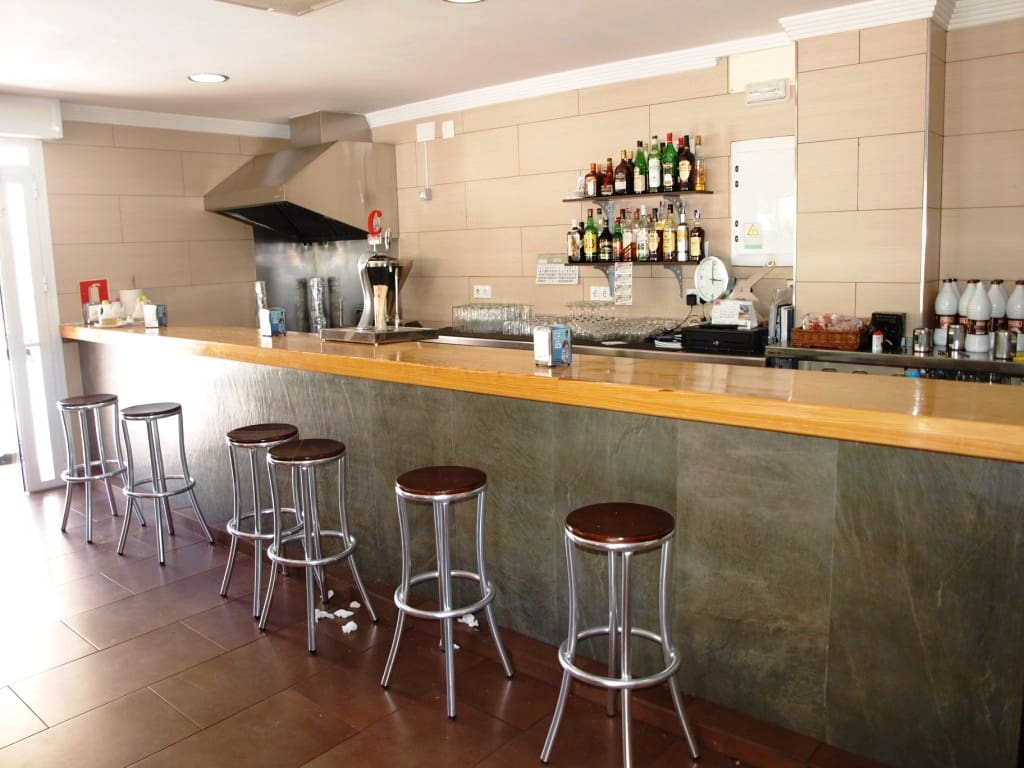 Restaurant/Bar for sale in Torremolinos - € 375,000 (Ref: 9428285)