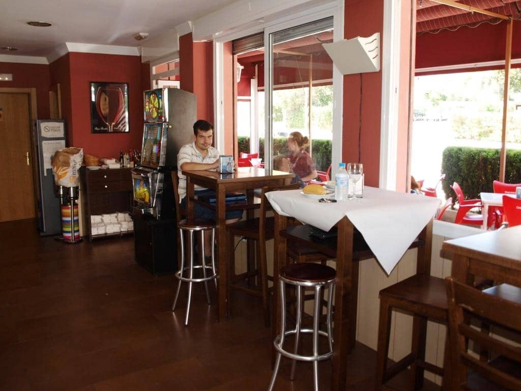 Restaurant/Bar for sale in Torremolinos - € 375,000 (Ref: 9428285)