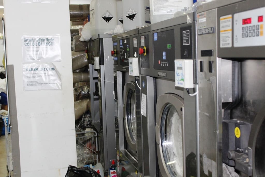 Business for sale in Benalmadena - € 350,000 (Ref: 9428287)