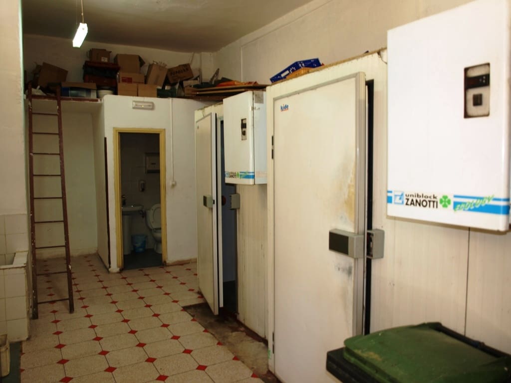 Restaurant/Bar for sale in Torremolinos - € 350,000 (Ref: 9428290)