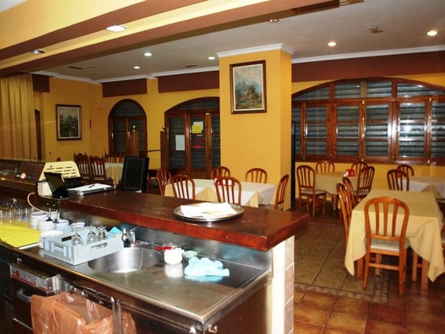Restaurang/Bar till salu i Torremolinos - 350 000 € (Ref: 9428290)