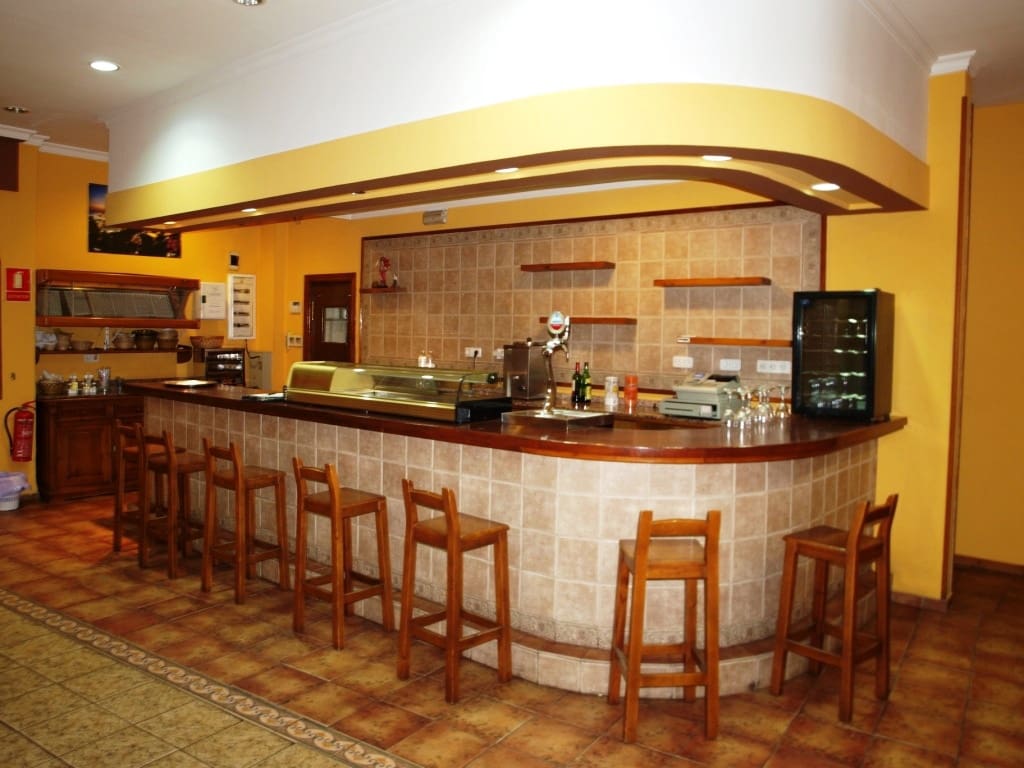 Restaurant/Bar for sale in Torremolinos - € 350,000 (Ref: 9428290)