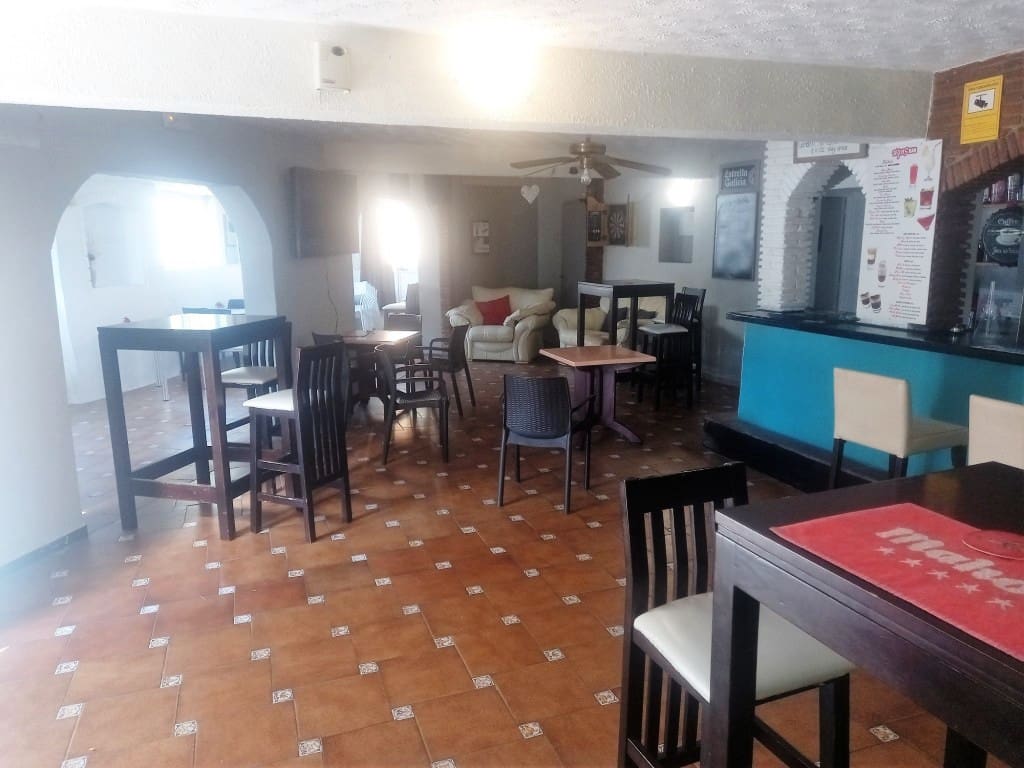 Restaurant/Bar for sale in Benalmadena - € 345,000 (Ref: 9428291)