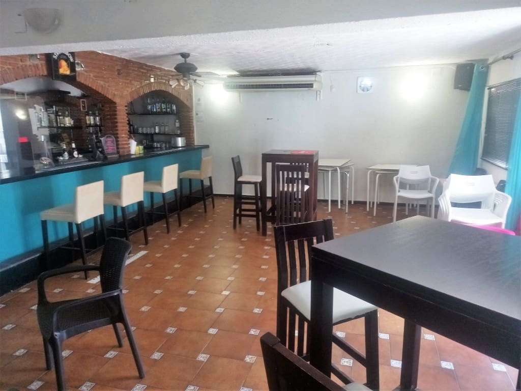 Restaurant/Bar for sale in Benalmadena - € 345,000 (Ref: 9428291)