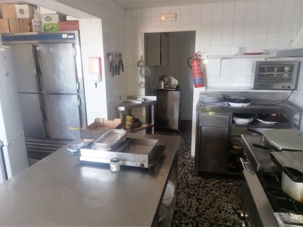 Restaurant/Bar for sale in Benalmadena - € 345,000 (Ref: 9428291)