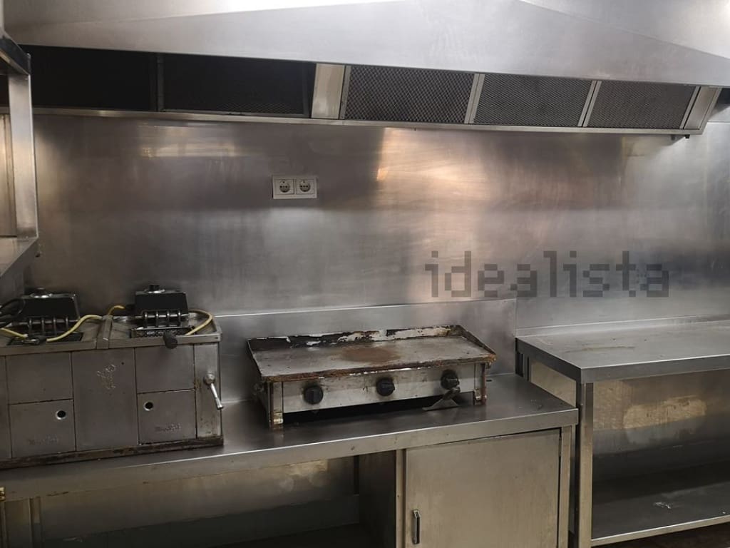 Restaurante/Bar para venda em Torremolinos - 345 000 € (Ref: 9428292)