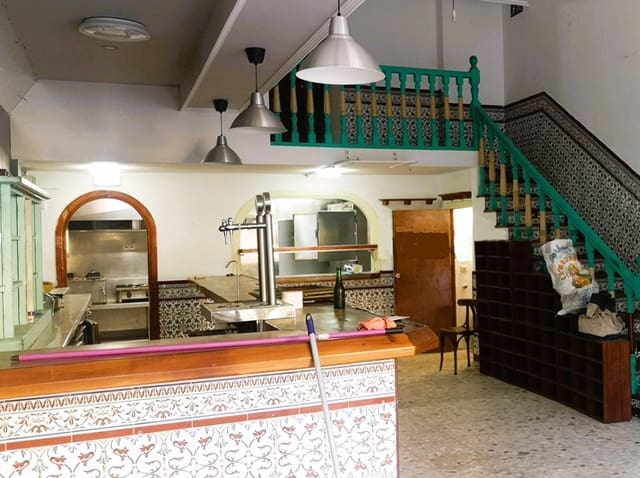 Restaurante/Bar para venda em Torremolinos - 345 000 € (Ref: 9428292)