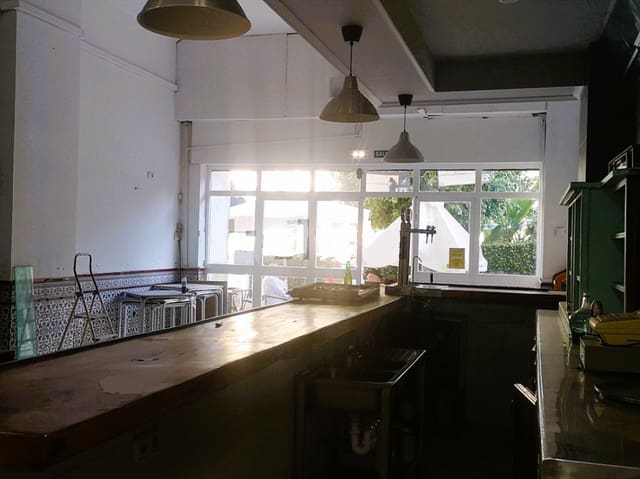 Restaurante/Bar para venda em Torremolinos - 345 000 € (Ref: 9428292)