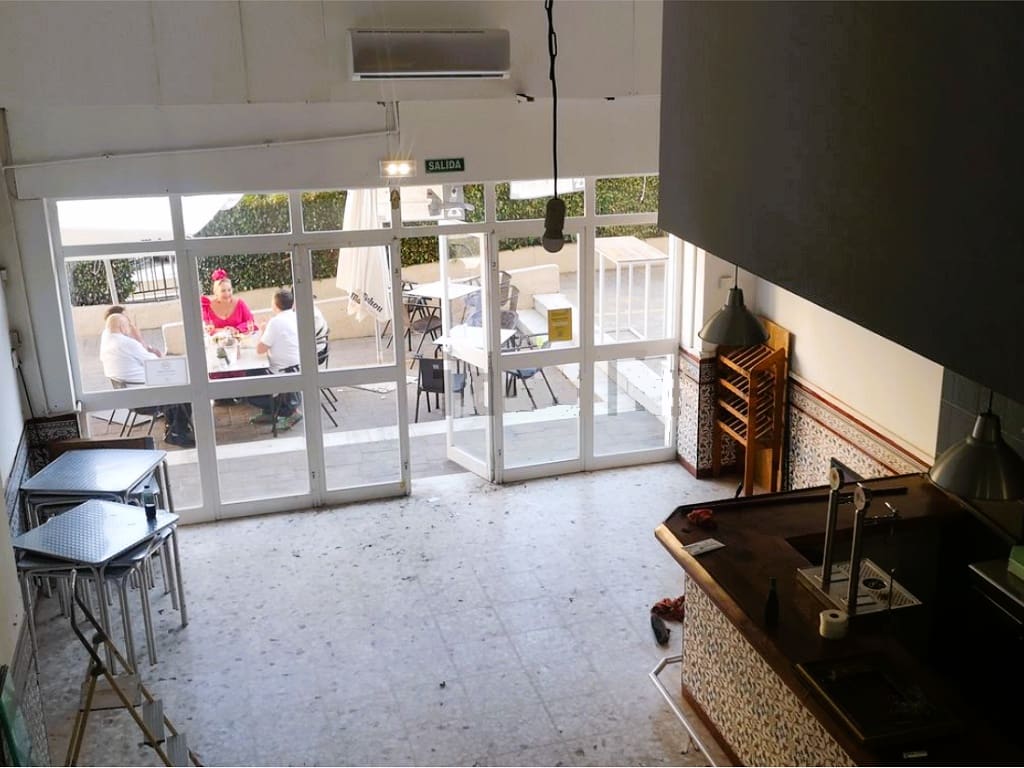 Restaurante/Bar para venda em Torremolinos - 345 000 € (Ref: 9428292)