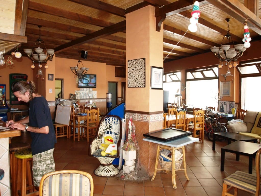 Restaurant/Bar for sale in Fuengirola - € 325,000 (Ref: 9428296)