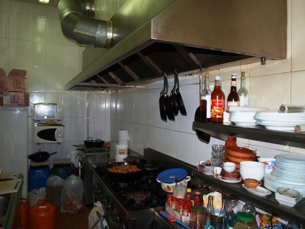 Restaurant/Bar for sale in Fuengirola - € 325,000 (Ref: 9428296)