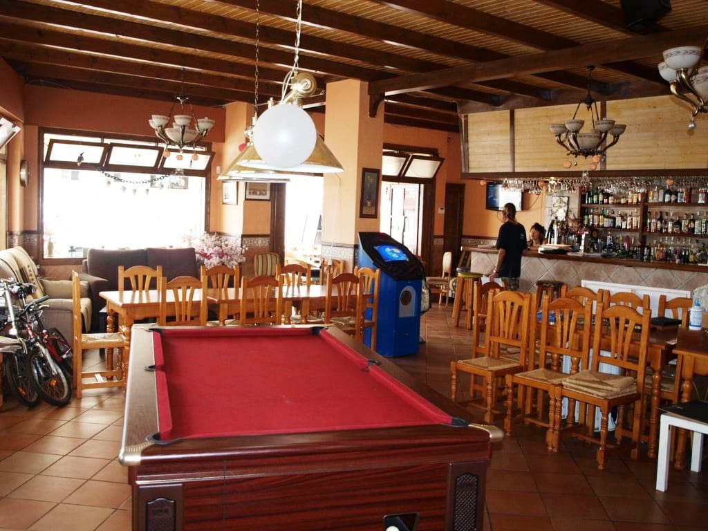 Restaurant/Bar for sale in Fuengirola - € 325,000 (Ref: 9428296)