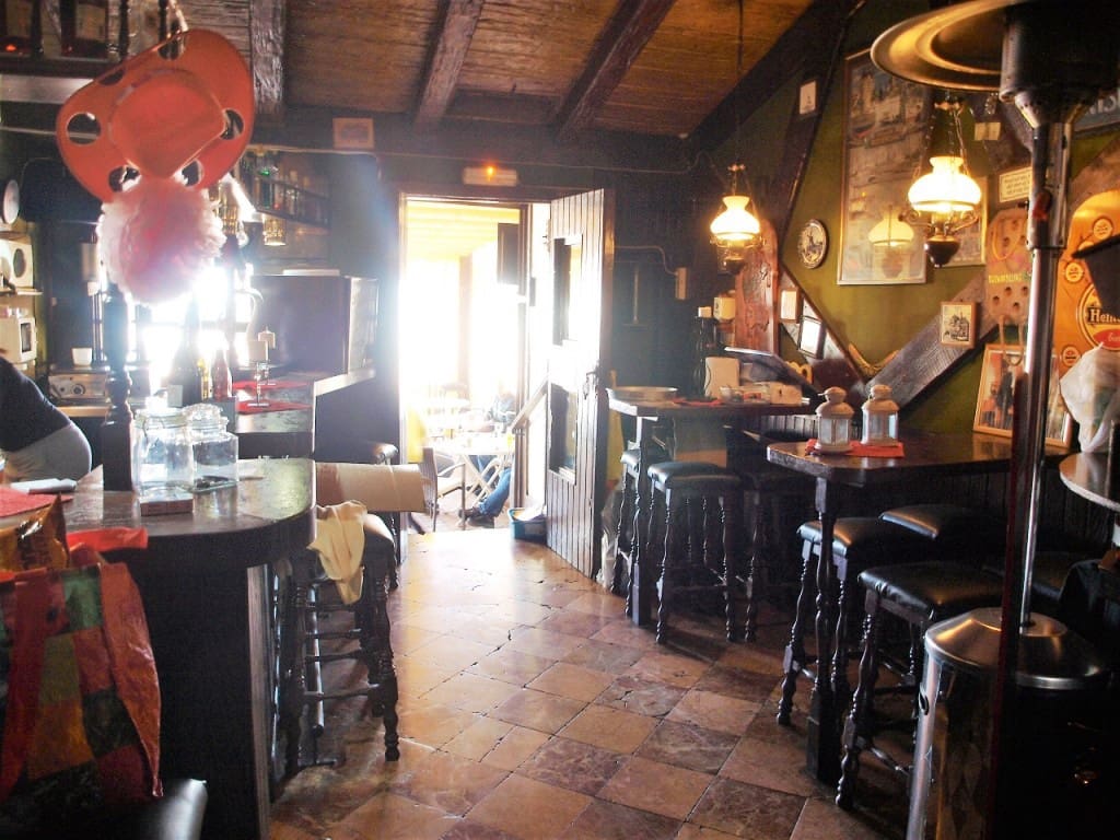 Restaurant/Bar for sale in Fuengirola - € 320,000 (Ref: 9428298)