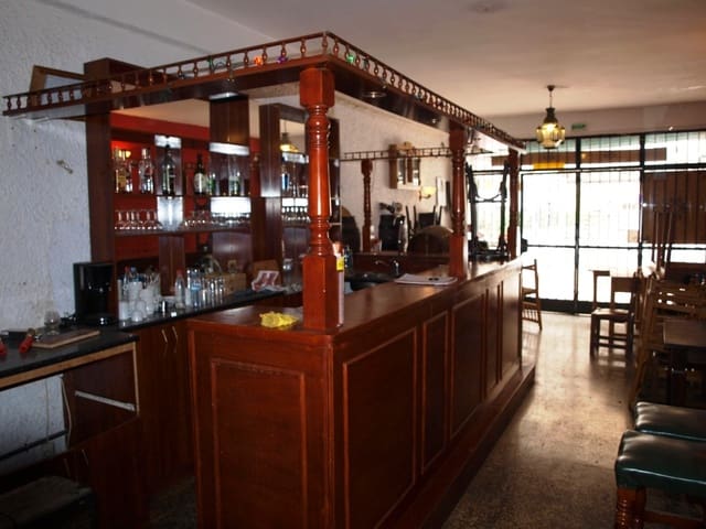 Restaurante/Bar para venda em Benalmádena - 285 000 € (Ref: 9428301)