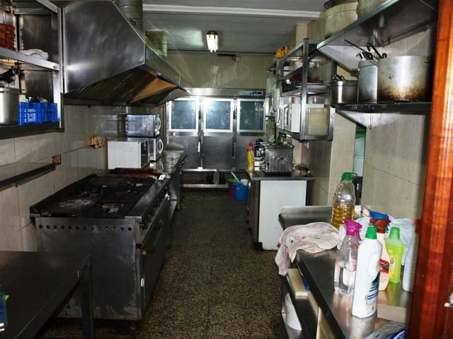 Restaurante/Bar para venda em Benalmádena - 285 000 € (Ref: 9428301)